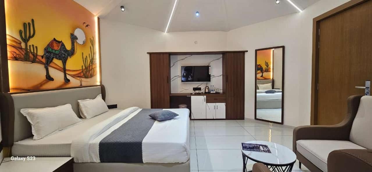 Shree Jalaram Resort Kodāe المظهر الخارجي الصورة